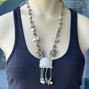 Beach Pendant Necklace 24 Inch Mother Of Pearl Beaded Shell Boho Beach Jellyfish